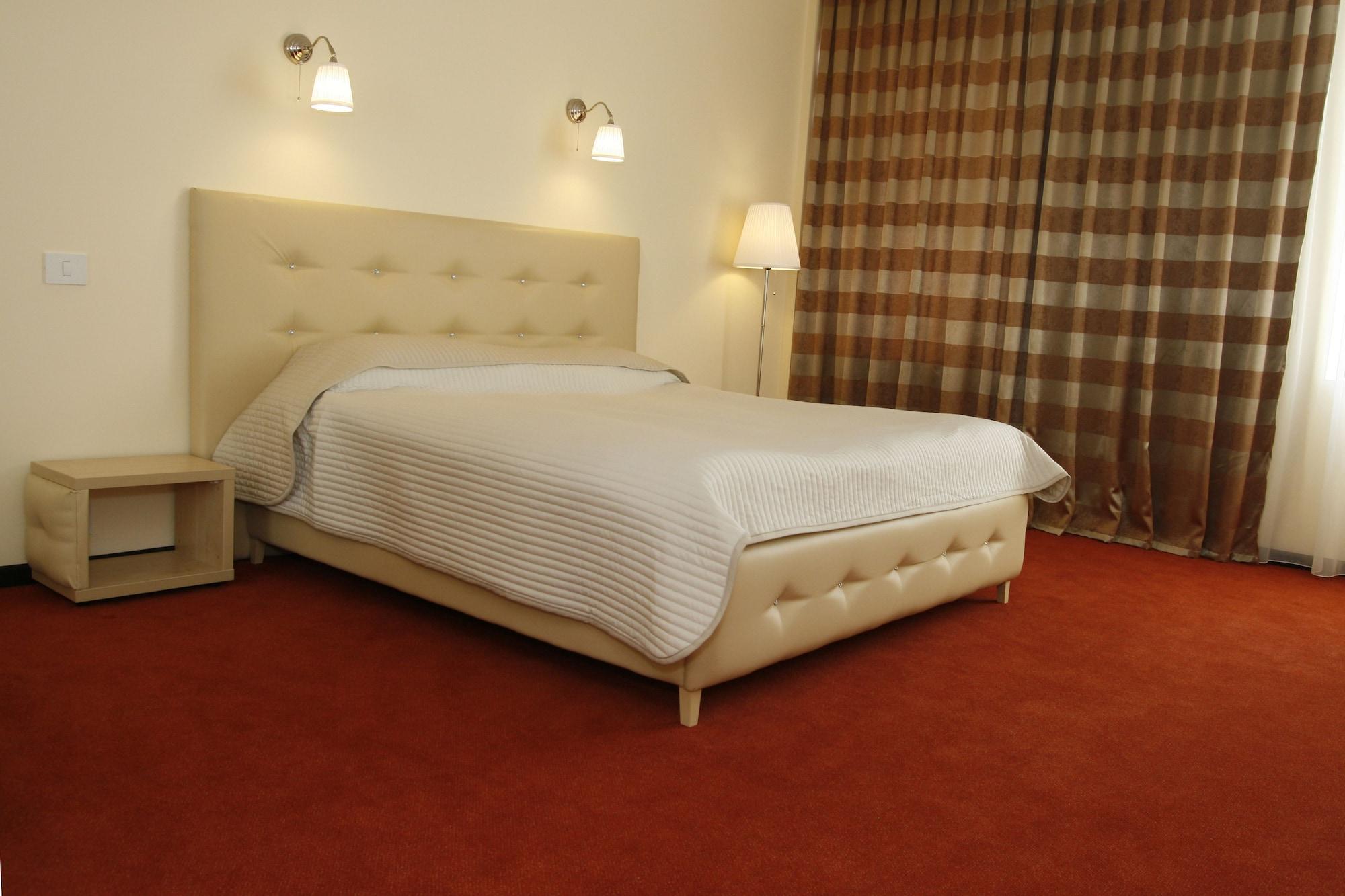 Capitol Hotel